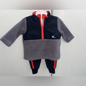 Carter’s 3 months tracksuit matching set